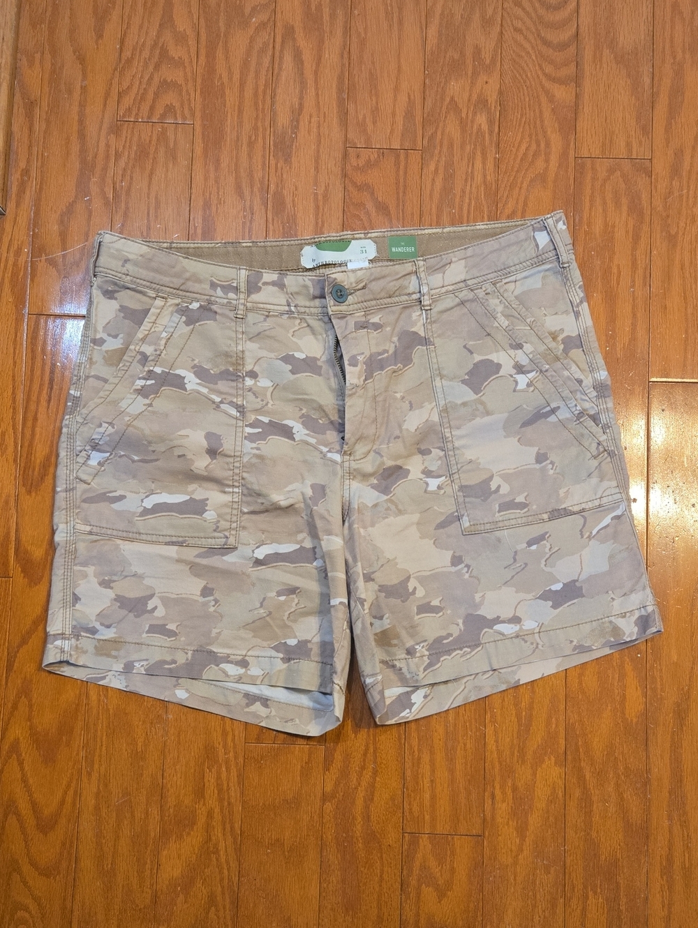 Anthropologie Camo Utility Shorts Size 31 Like New